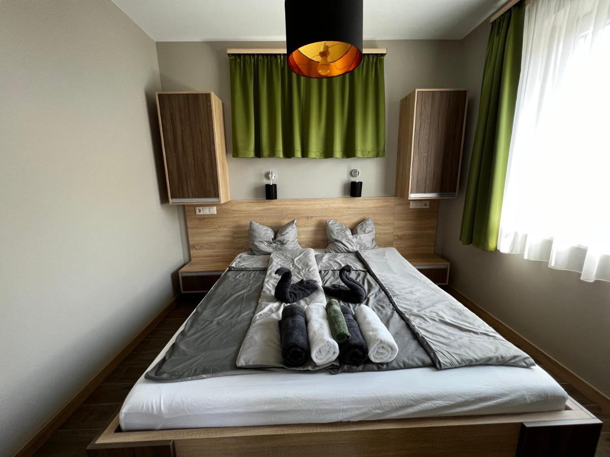 Th-Lux Apartman Хайдусобосло Экстерьер фото